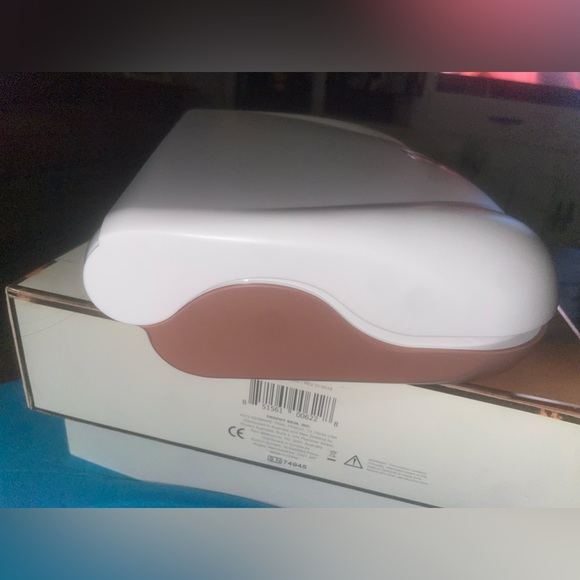 MicrodermMD-Trophy Skin - Picture 6 of 9